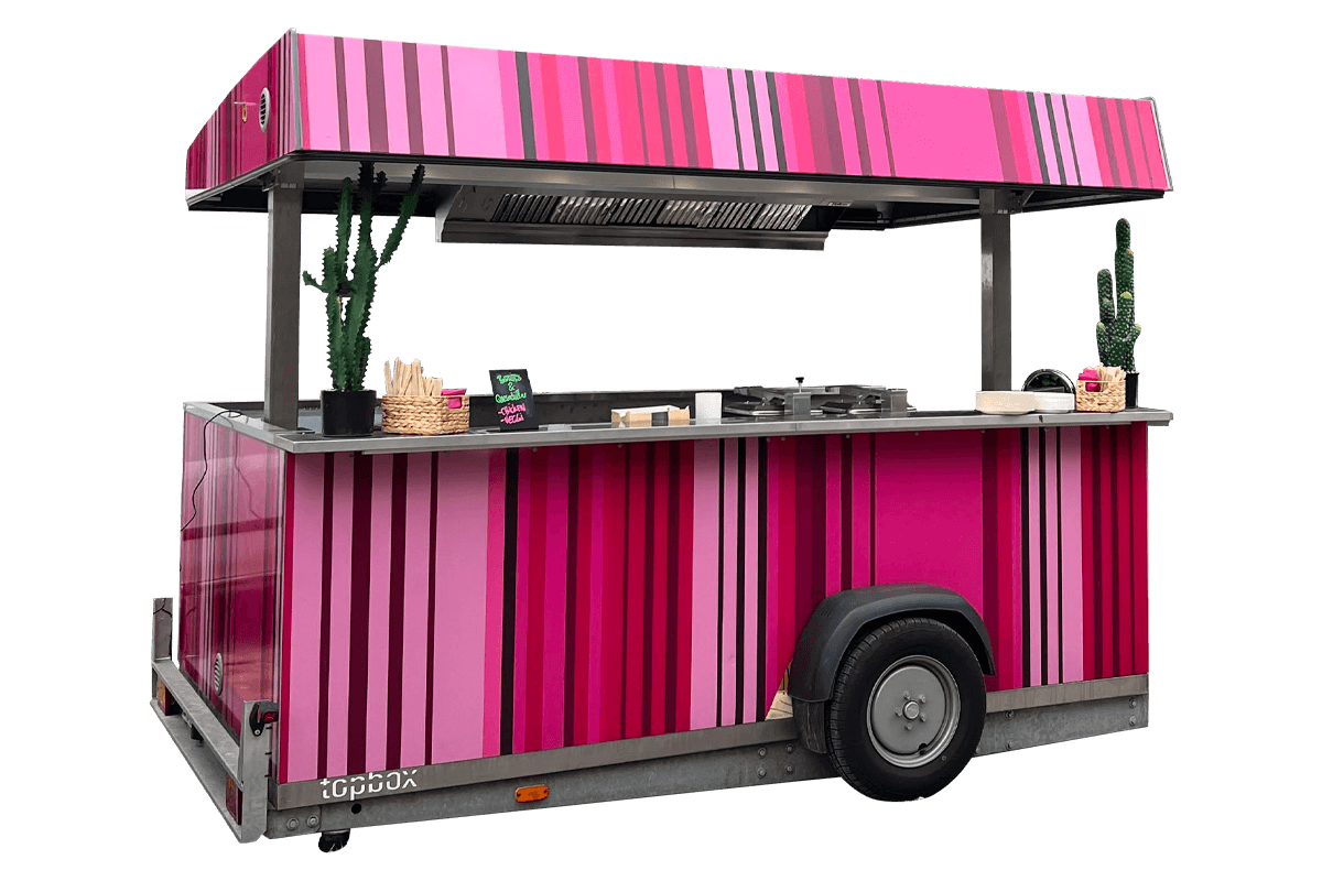 Pinkes Topbox Cocktail Trailer Fahrzeug der mexwayfood Flotte